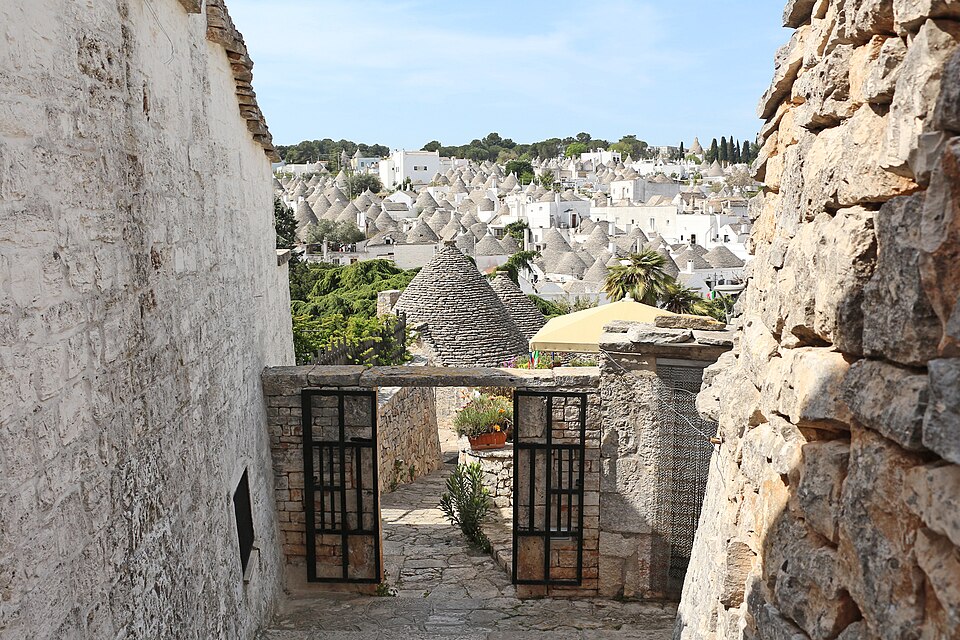 Alberobello, Italy 06