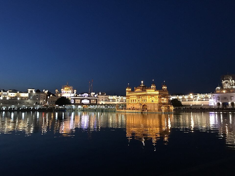 Golden Temple, Amritsar at night 02