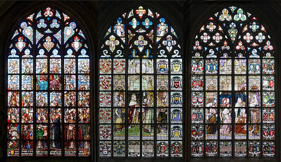Stained glass Antwerp 3a