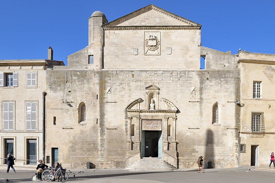 Arles Église Sainte Anne