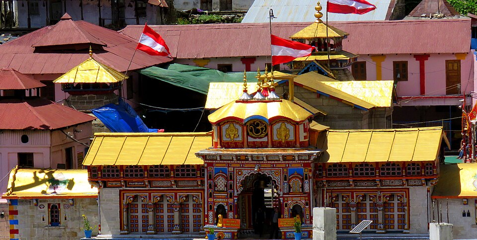 Badrinath temple Uttarakhand 2