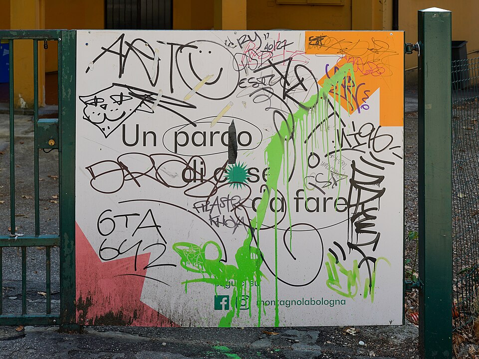 Graffiti Montagnola Park Bologna Italy Sep23 A7C 07978