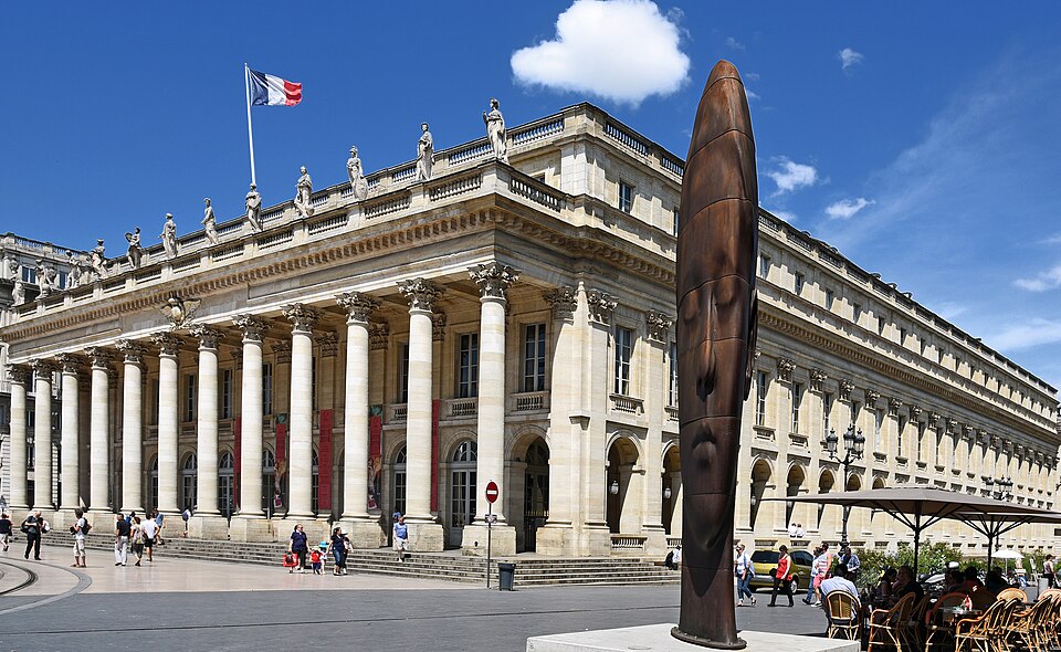 Bordeaux, Place de la Comédie & Cours du Chapeau Rouge