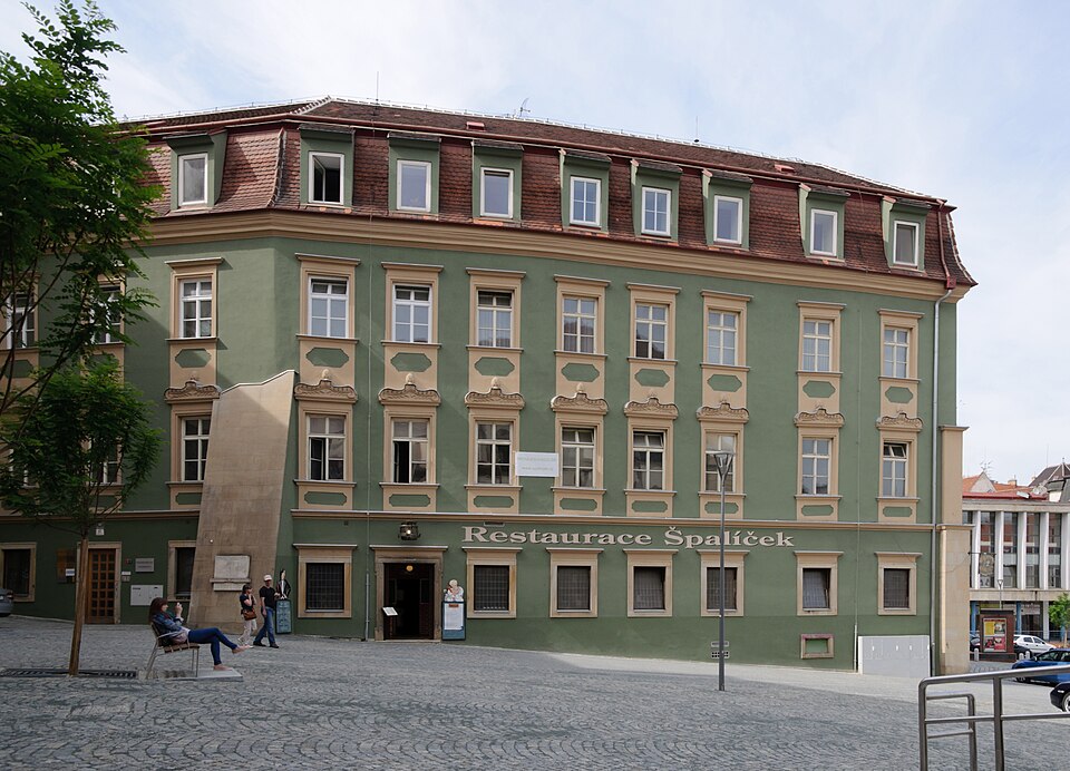 Building on Zelný trh Brno 02
