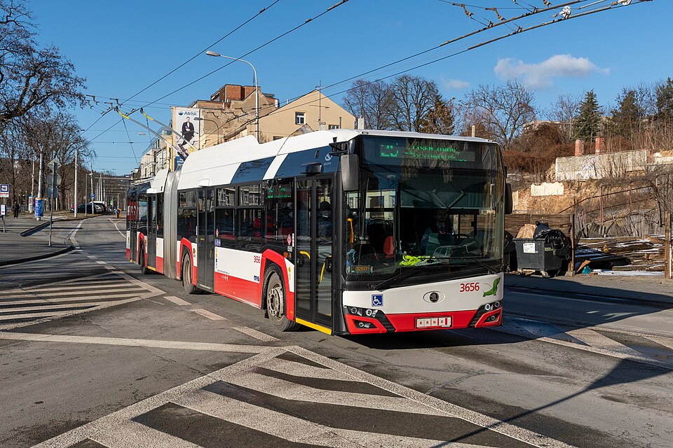 Škoda 27Tr Solaris 3656, Brno, Hlinky