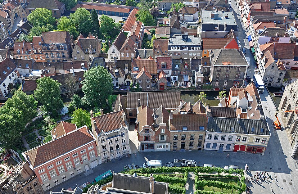 Roofs of Bruges R02