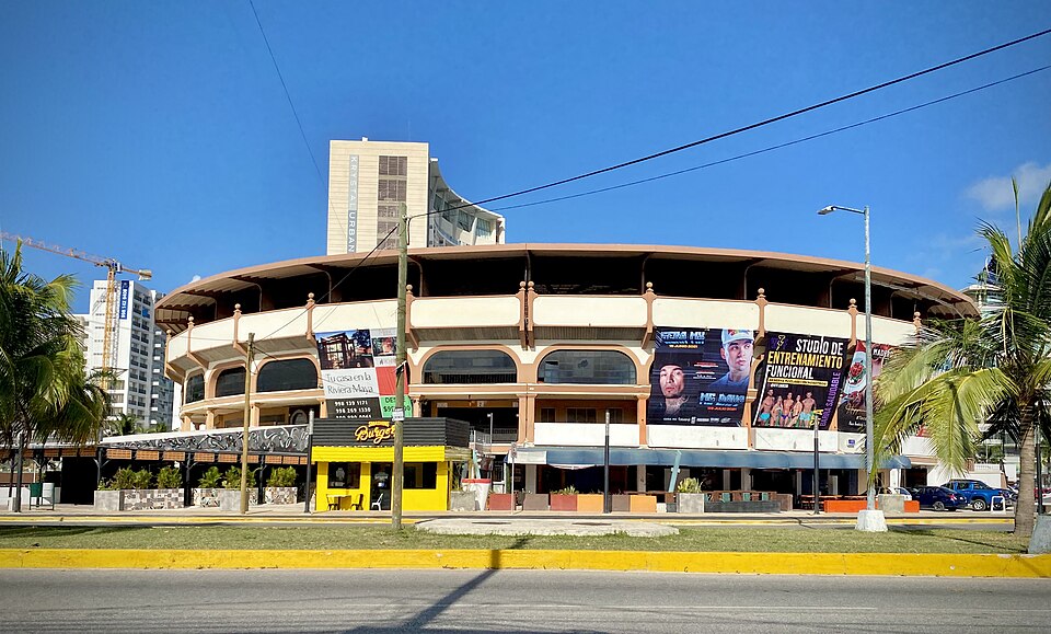 Plaza de Toros Cancún, Av. Bonampak, Cancun, Quintana Roo, Mexico