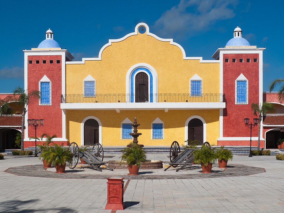 Facenda Mexicana Hotel Bahía Príncipe Chacumal Estrada federal 307 Cancún Chetumal 66
