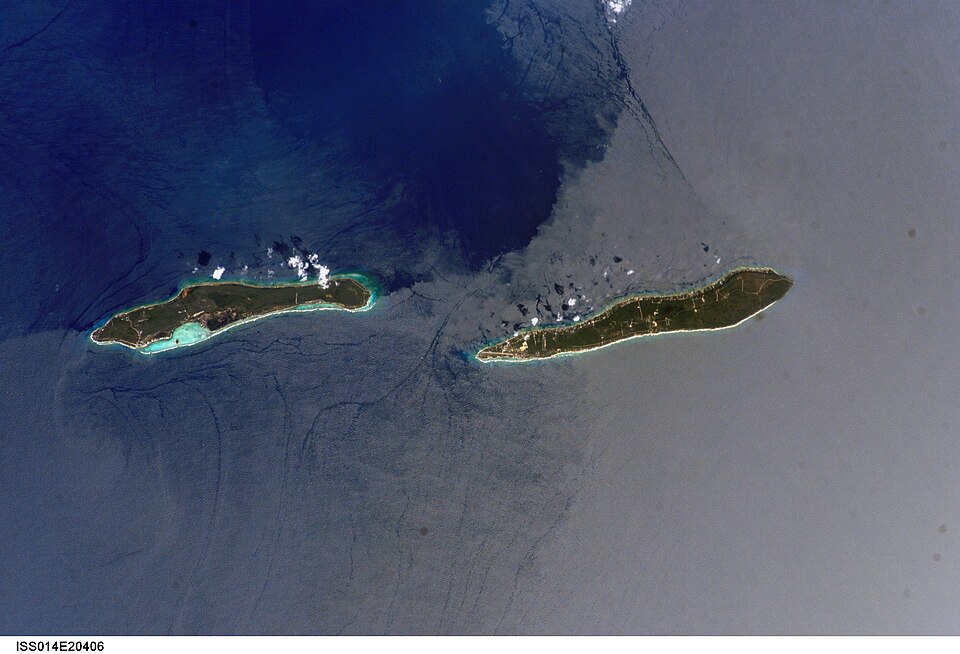 ISS014 E 20406 View of the Cayman Islands