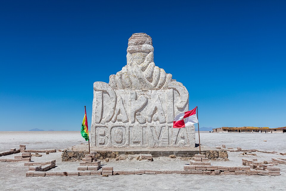 Monumento al Dakar, Salar de Uyuni, Bolivia, 2016 02 04, DD 47