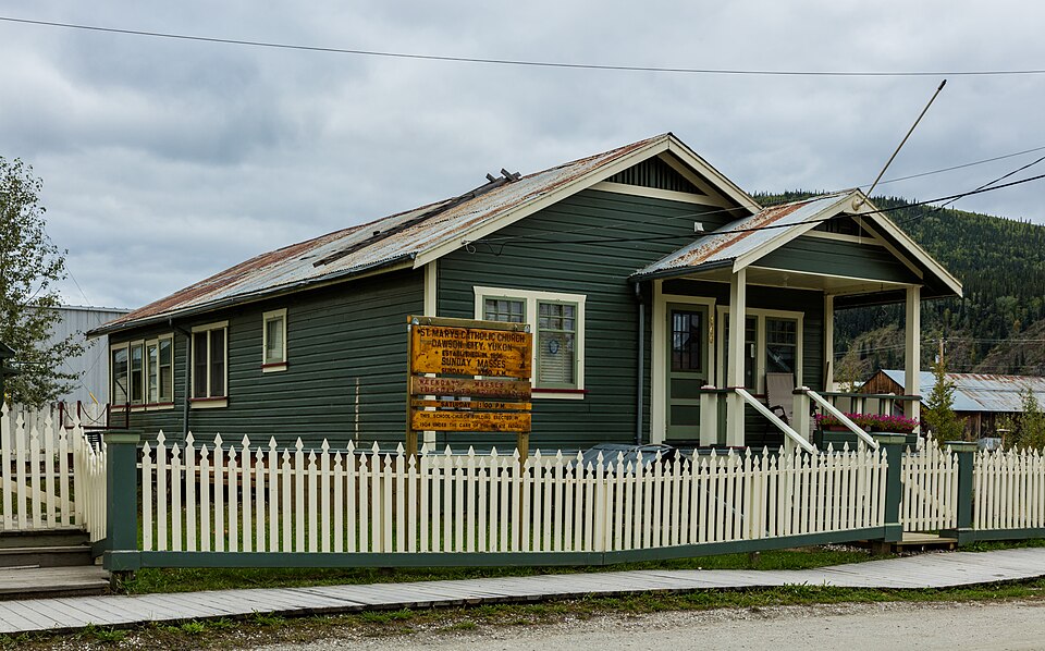 Iglesia católica de Santa María, Dawson City, Yukón, Canadá, 2017 08 27, DD 33