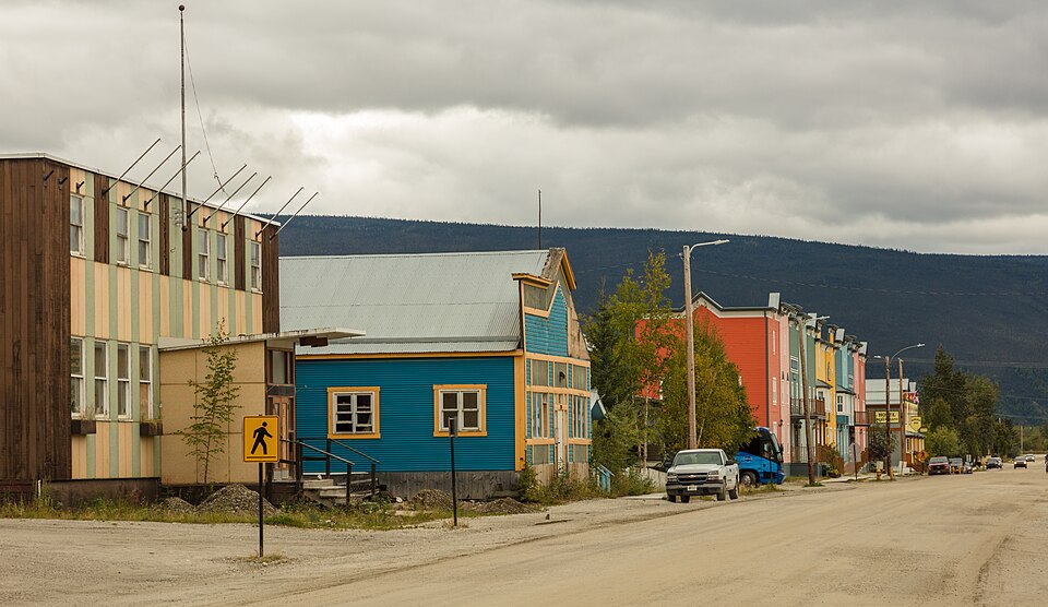 Quinta Avenida, Dawson City, Yukón, Canadá, 2017 08 27, DD 30
