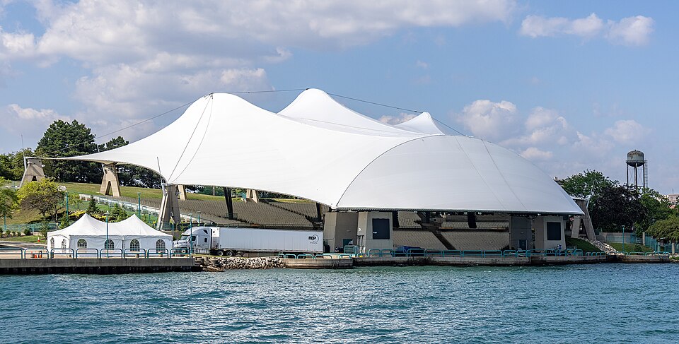 Aretha Franklin Amphitheatre from Detroit River, Detroit, Michigan, 2025 07 27 02