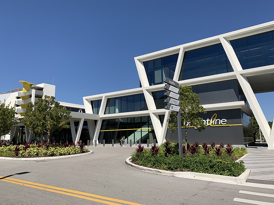 Brightline Ft Lauderdale Station (42254963582)