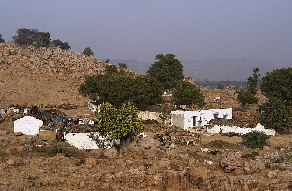 Village near Harsi dam, Gwalior district, India