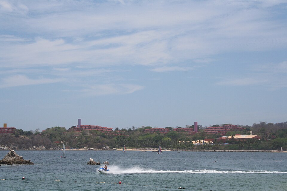 BAHIA TANGOLUNDA EN HUATULCO, OAX. panoramio