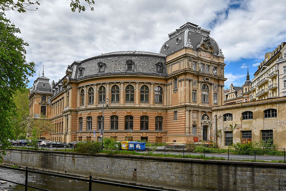 Karlsbad Kaiserbad rear view 0407