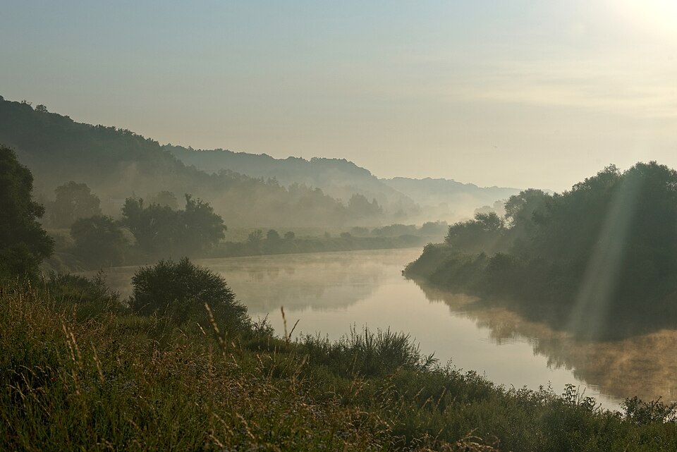 20200809 Poranna mgła nad Wisłą w Krakowie 0639 3517