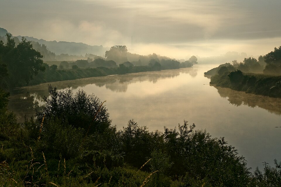 20200809 Poranna mgła nad Wisłą w Krakowie 0640 3519