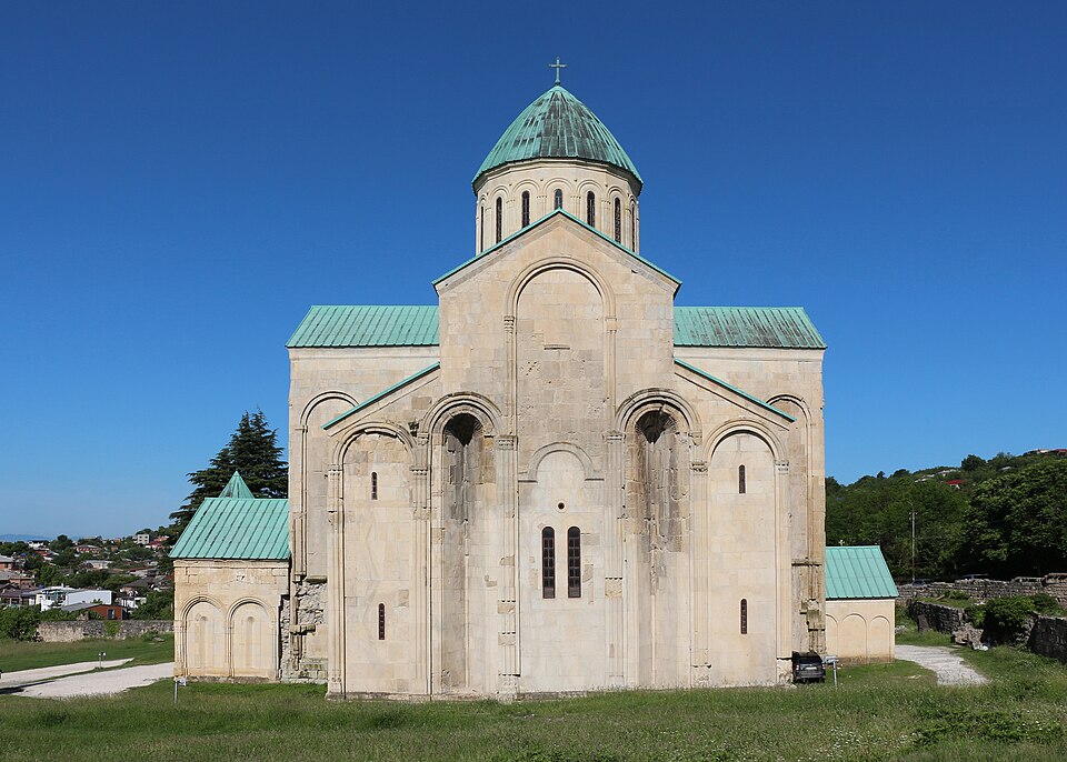 Bagrati Cathedral (Kutaisi) 02