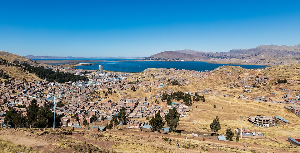 Vista de Puno y el Titicaca, Perú, 2015 08 01, DD 62