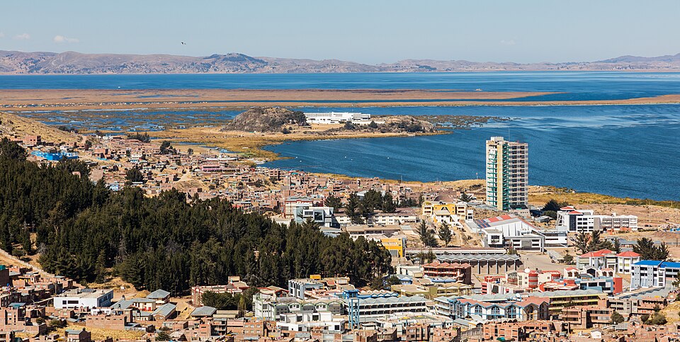 Vista de Puno y el Titicaca, Perú, 2015 08 01, DD 63