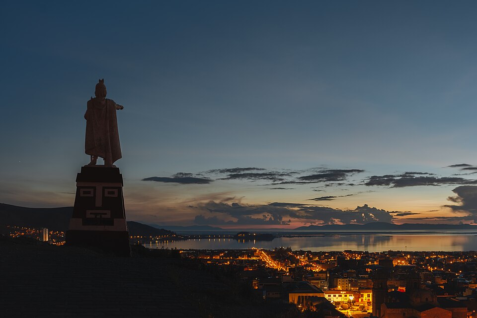 Amanecer en el lago Titicaca