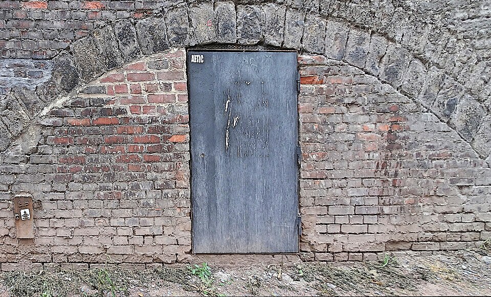 Lille Porte de Roubaix voute du canal des Vieux Hommes