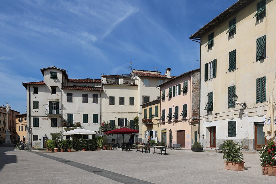 Lucca Piazza San Francesco