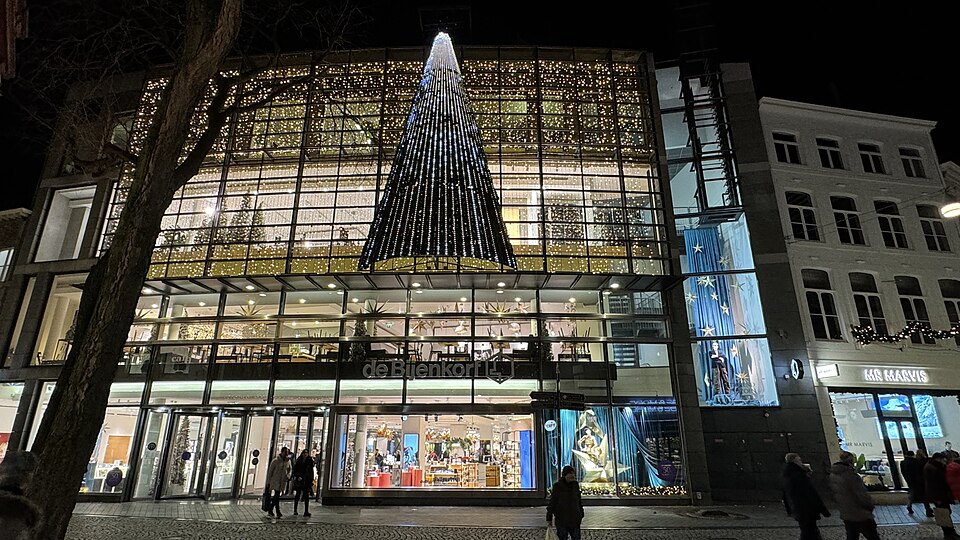 De Bijenkorf Maastricht Christmas Kerst Dec 2023 01