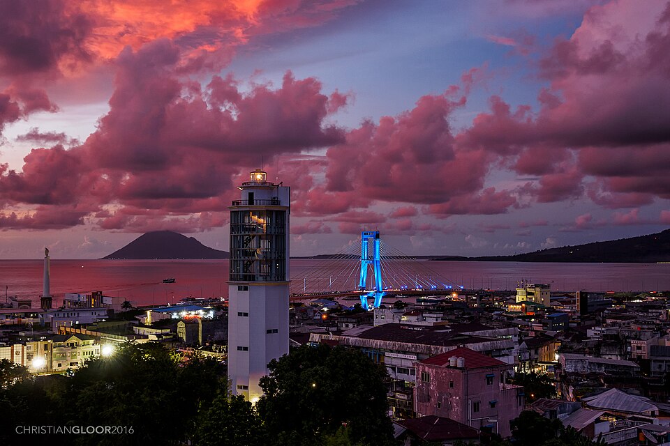 Soekarno bridge sunset