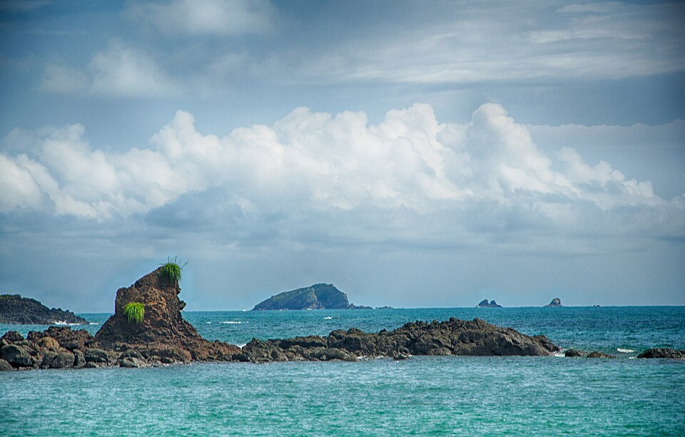 Beach at Manuel Antonio Park panoramio