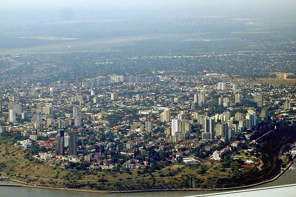 Maputo seen from southeast October 2006