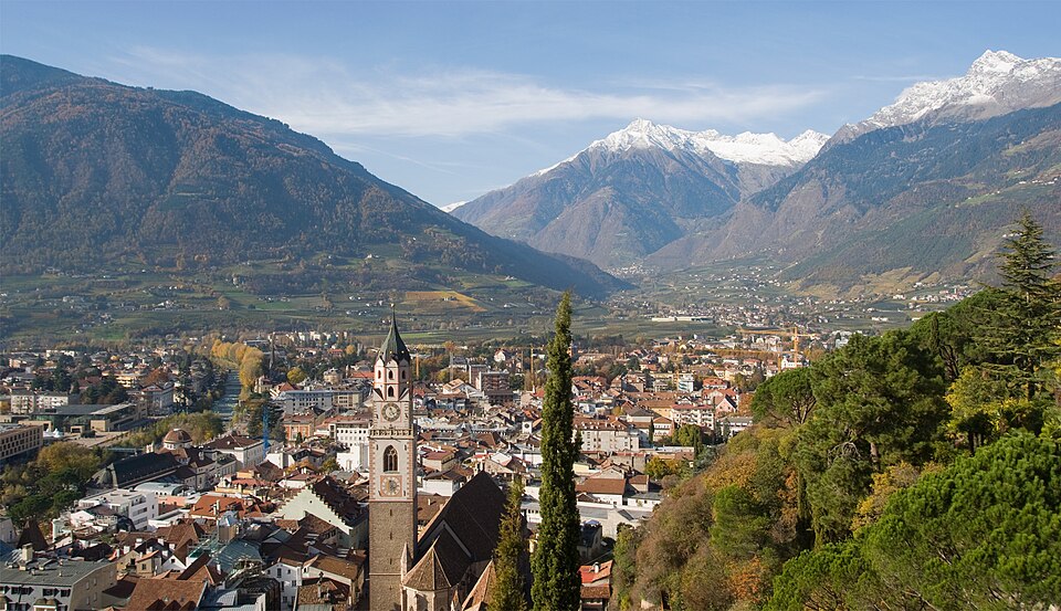 Blick über Meran nach Nordwesten