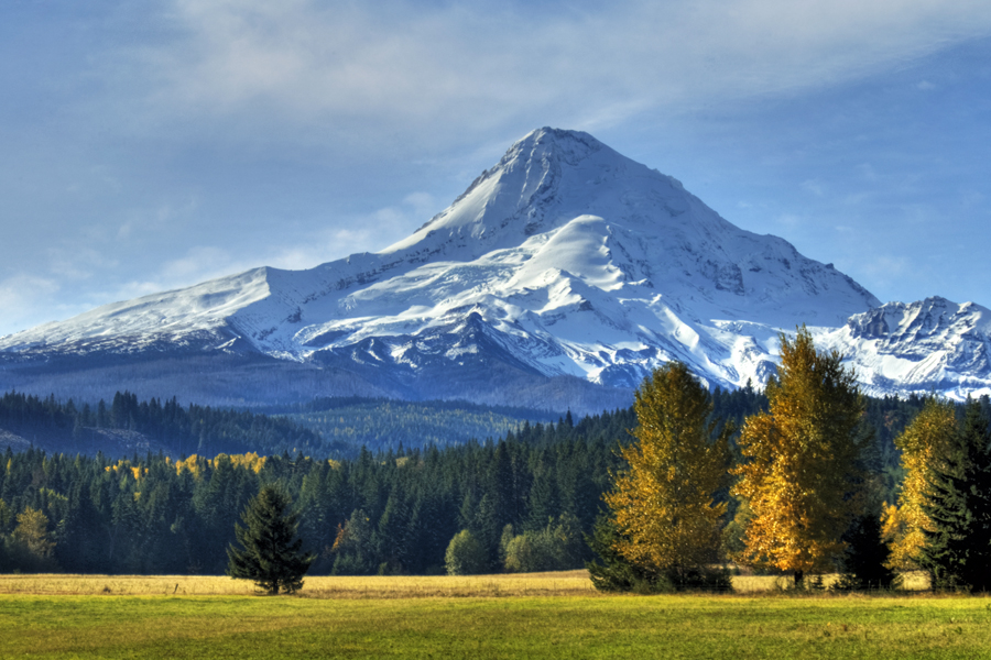View of Mt Hood by Wamic, Mt Hood National Forest (22824984634)