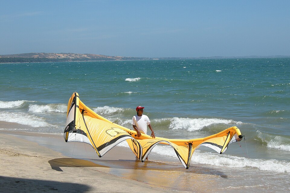 Vietnam, Mui Ne, Kitesurfing
