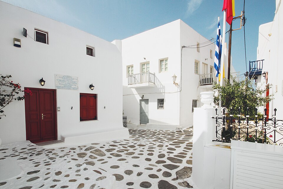 Crossroads in Mykonos Town