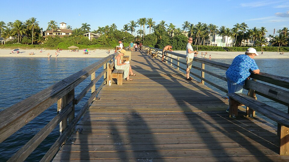 Naples (Florida) Fishing Pier @ Florida's Gulf Coast (15965670176)