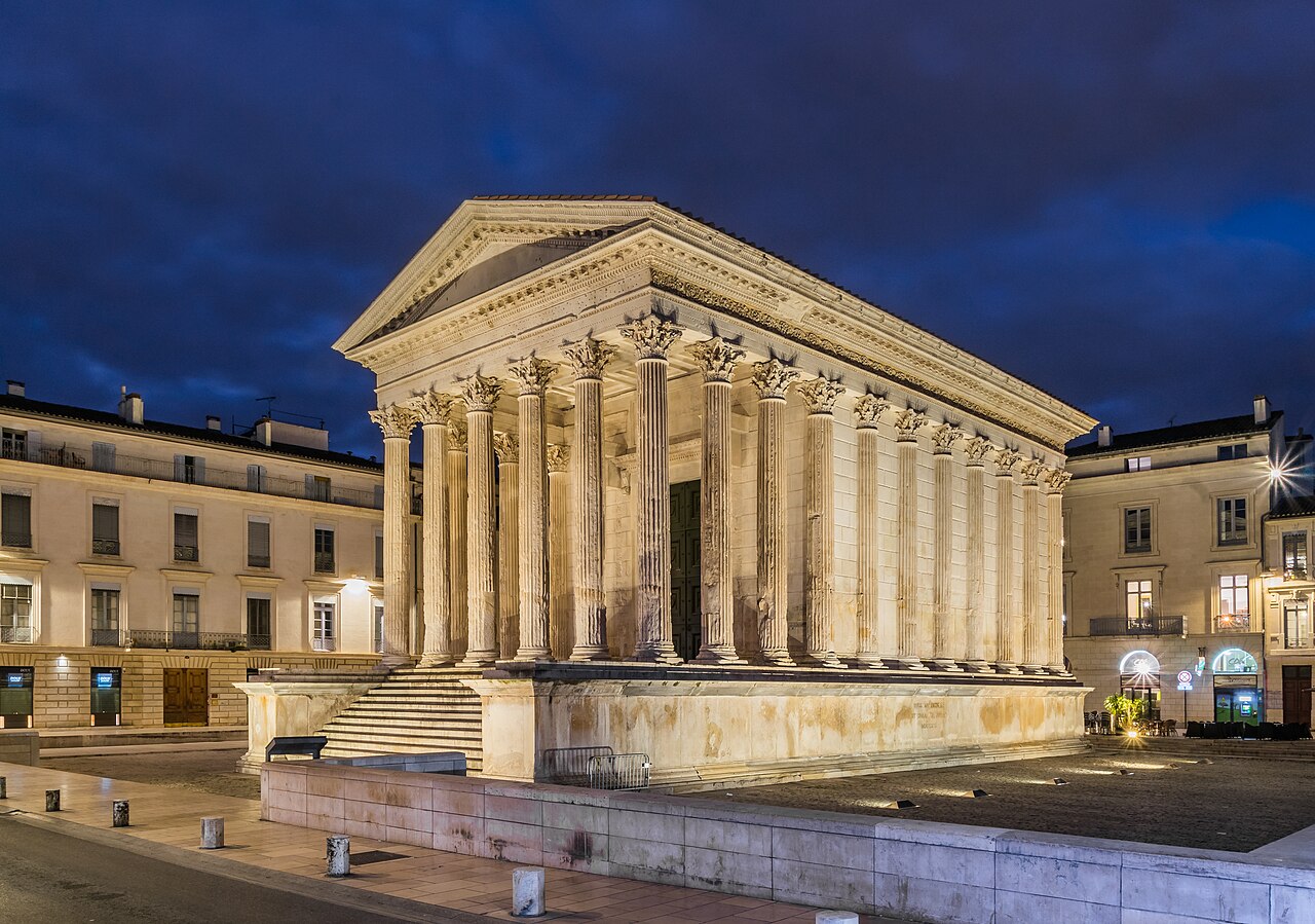 Nîmes