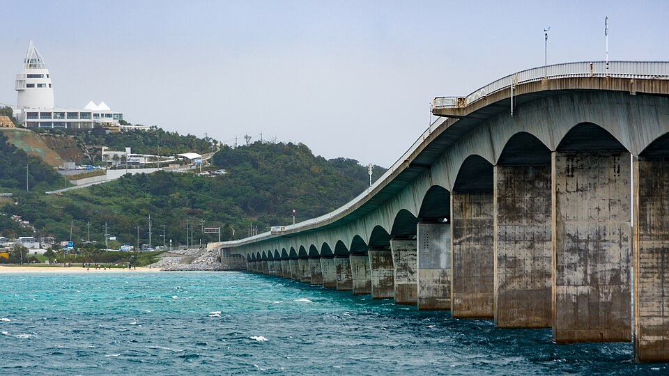 Nago Okinawa Kouri Bridge 01