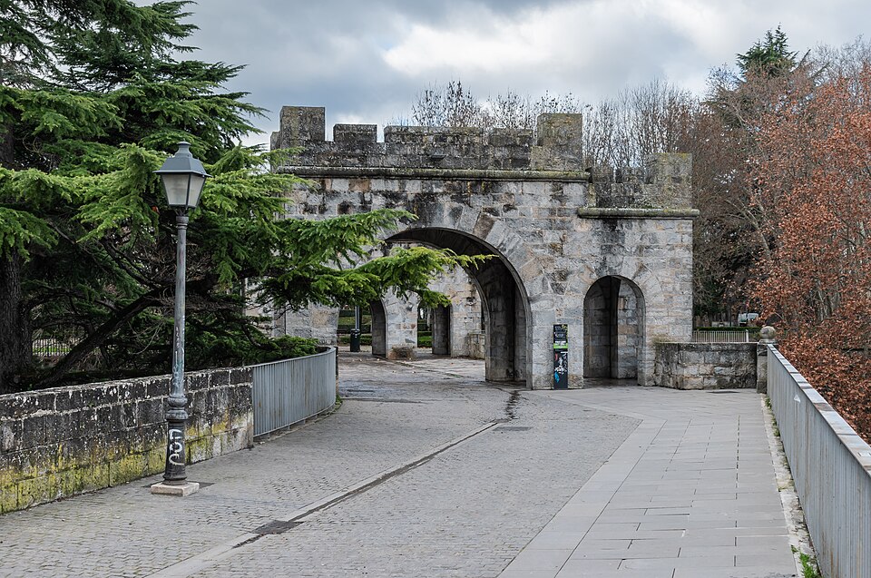 Portal Nuevo in Pamplona (1)