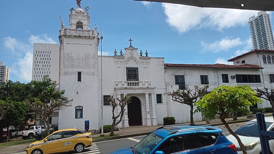 Iglesia de Cristo Rey en Ciudad de Panamá 2025