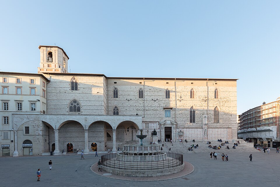 Plaza del 4 de Noviembre, Perugia, Italia, 2022 09 20, DD 26