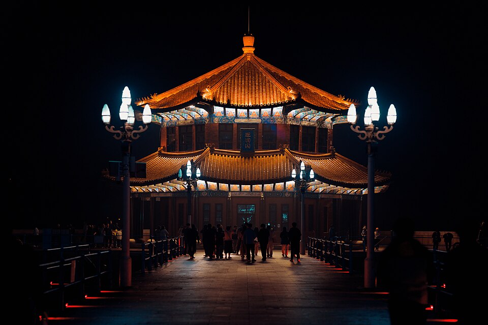 Huilan Pavilion at night