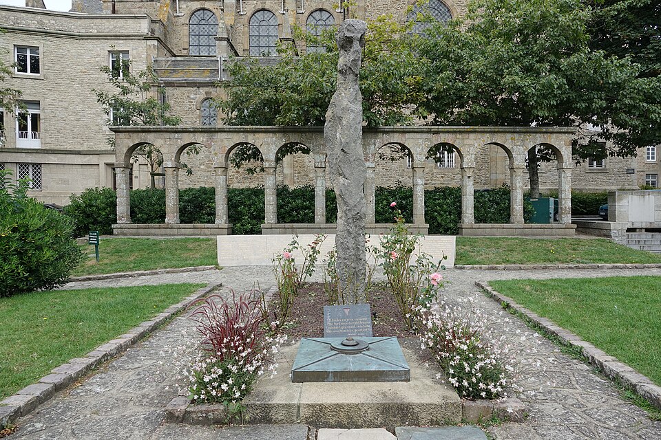 Monument aux morts de la résistance de la Seconde Guerre mondiale (Saint Malo)
