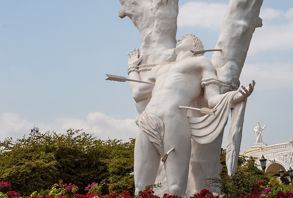 San Sebastián Statue
