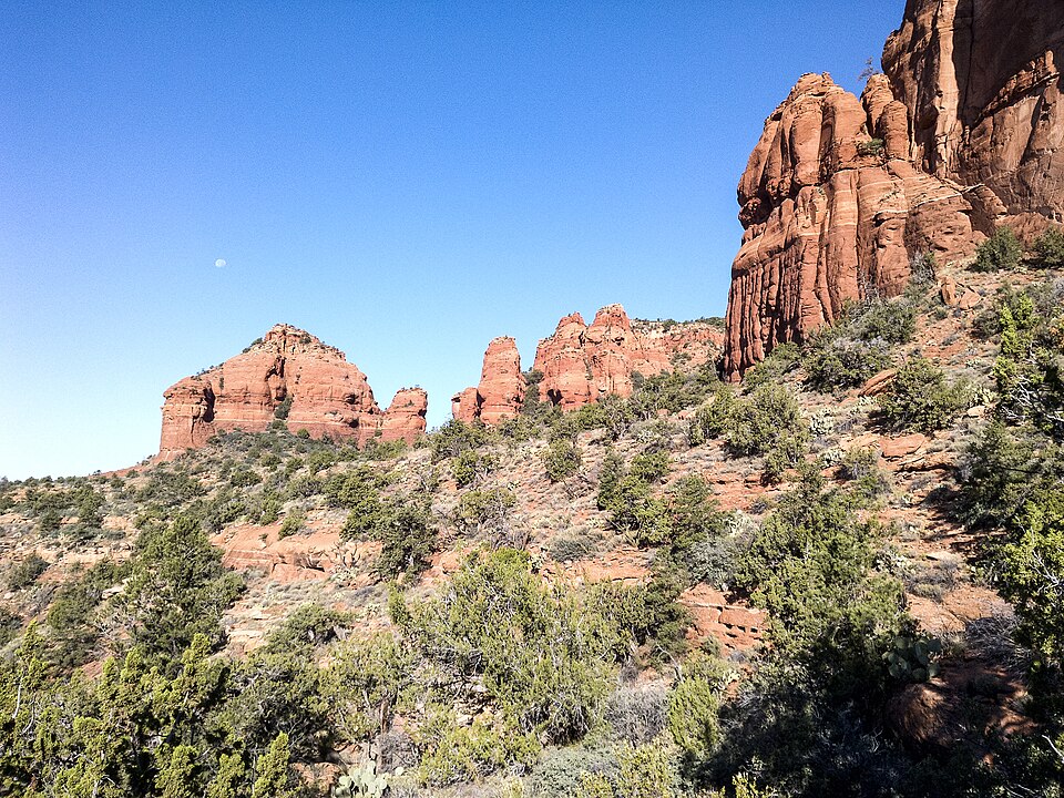 Bear Mountain, Sedona, Arizona panoramio (63)