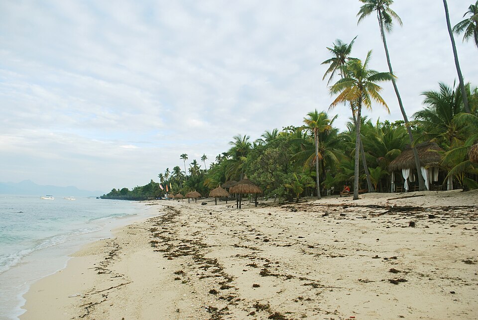 Coco Grove Beach Resort, Siquijor, Philippines (8160857823)