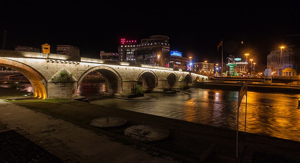 Puente de Piedra, Skopie, Macedonia, 2014 04 17, DD 95