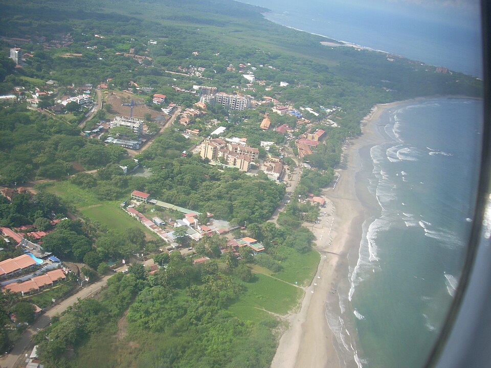 Vista aerea de Tamarindo panoramio